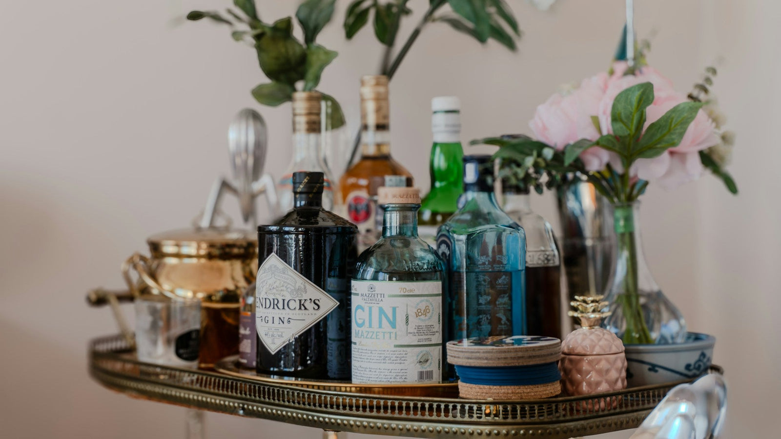 How to Set Up a Home Bar