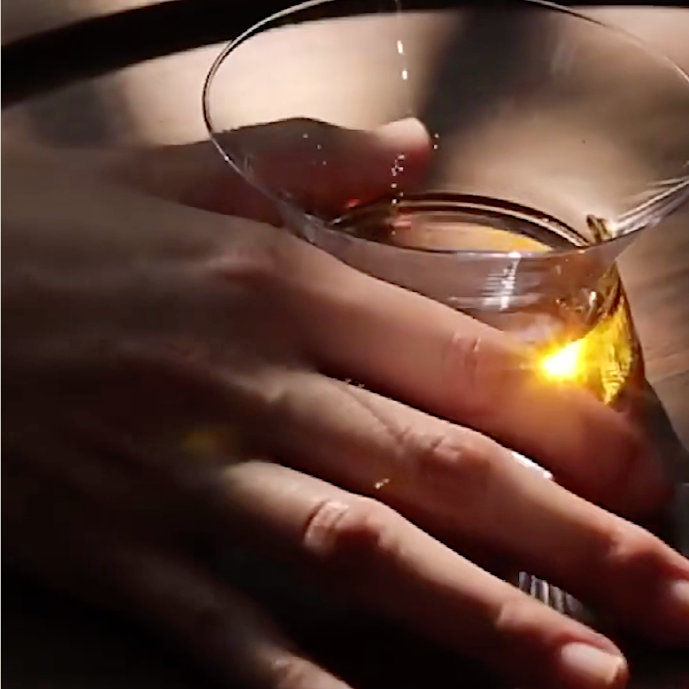 Hanyu glass manufacturing process.